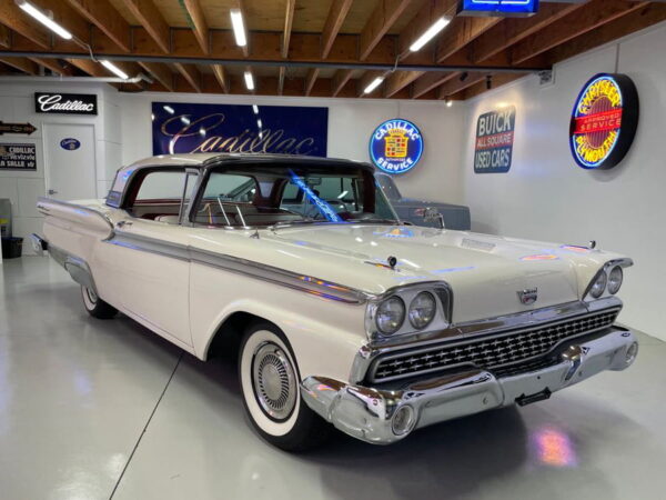 FORD-FAIRLANE-FOR-SALE-1959