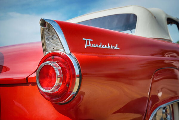 The-History-Of-The-Ford-Thunderbird2