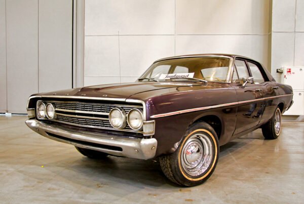 Six-Fun-Facts-About-The-Ford-Fairlane2